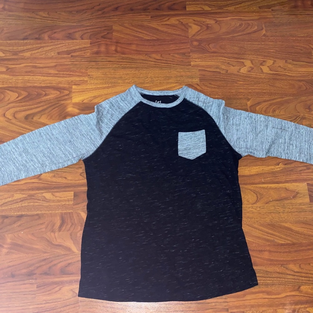 Men's size Large long sleeve shirt